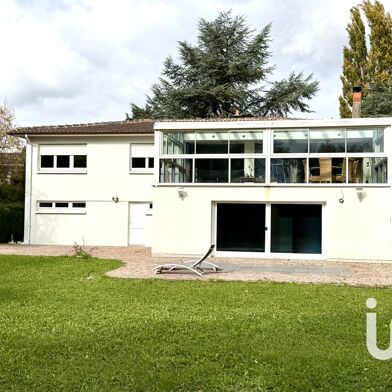 Maison 8 pièces 740000 €