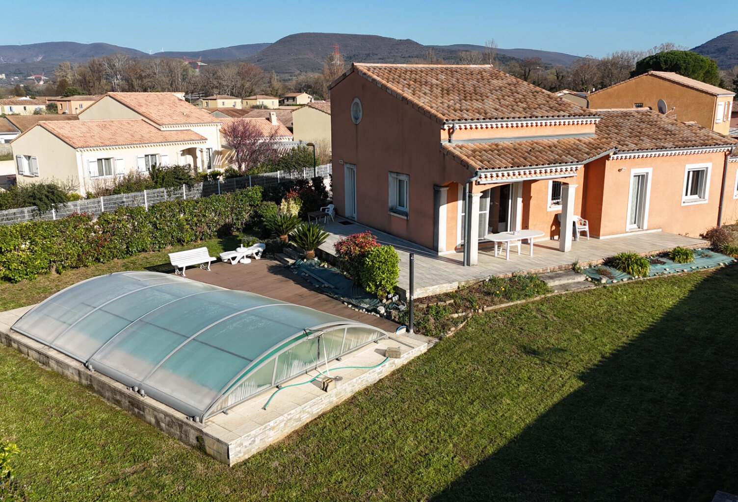 Villa haut de gamme à CRUAS avec piscine — photo 1