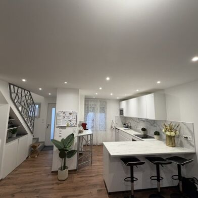 Maison 5 pièces 245000 €