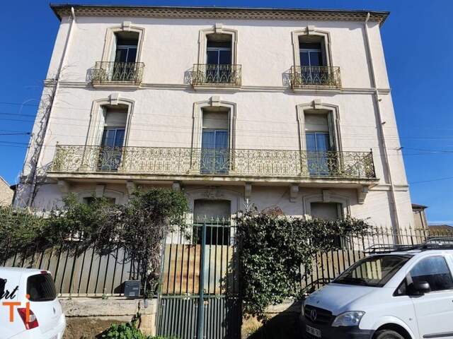 Bel appartement avec beaux volumes et grand jardin — photo du bien