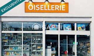 Commerce  180 m² à vendre à Marignane (13700)