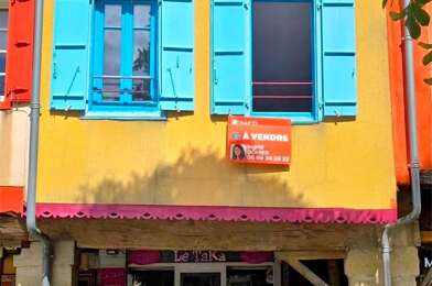 Immeuble  302400 €