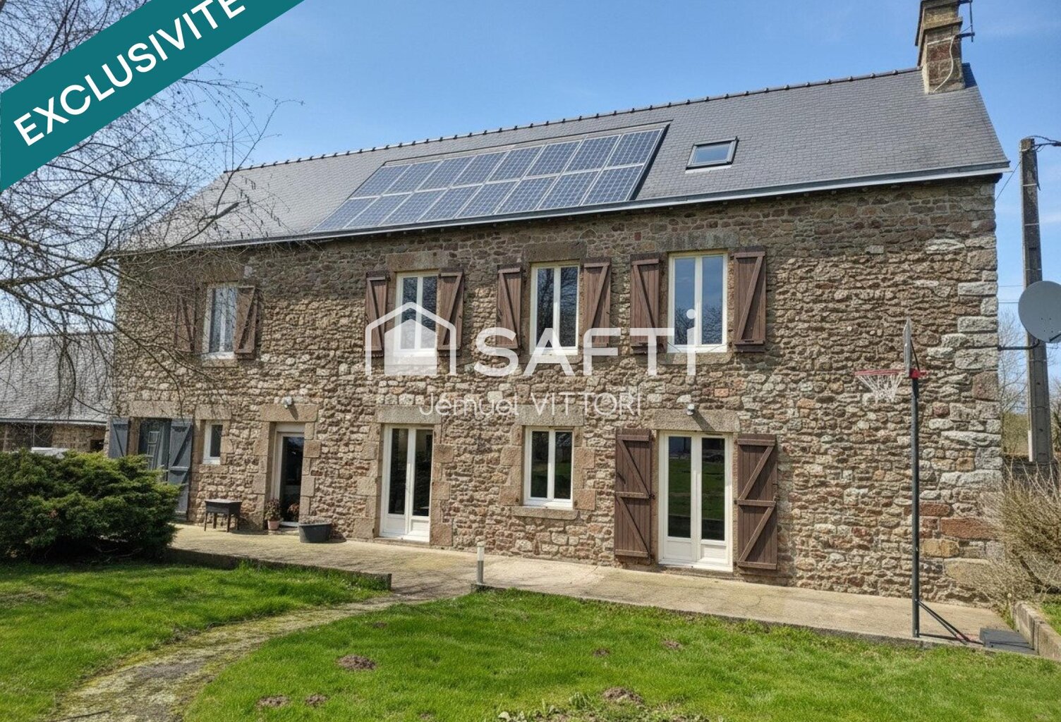 Maison en pierre avec dépendances, hangar et terrain de 6 800 m²  Axe Ernée / Mayenne — photo 1