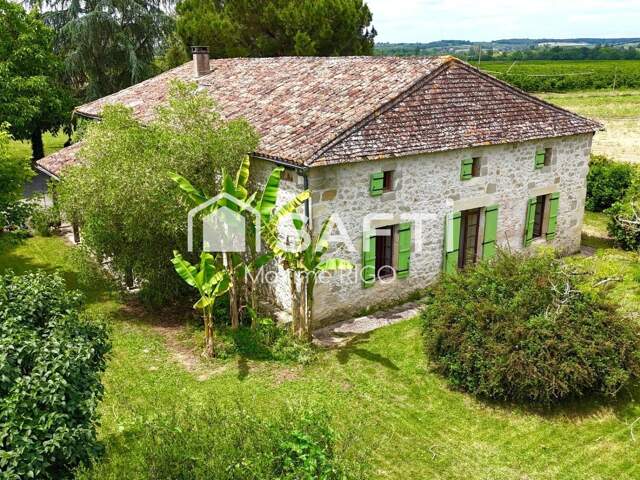 Ferme en pierre 239m² vue sur le château de Duras — photo du bien