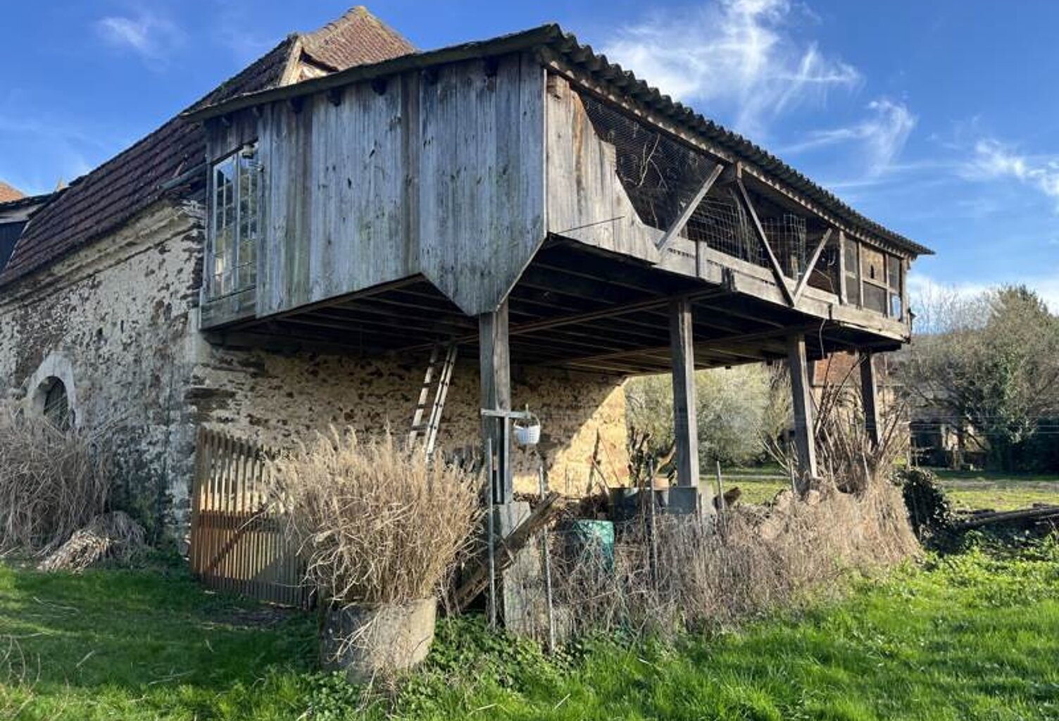 Grange de 2 pièces principales — photo 1