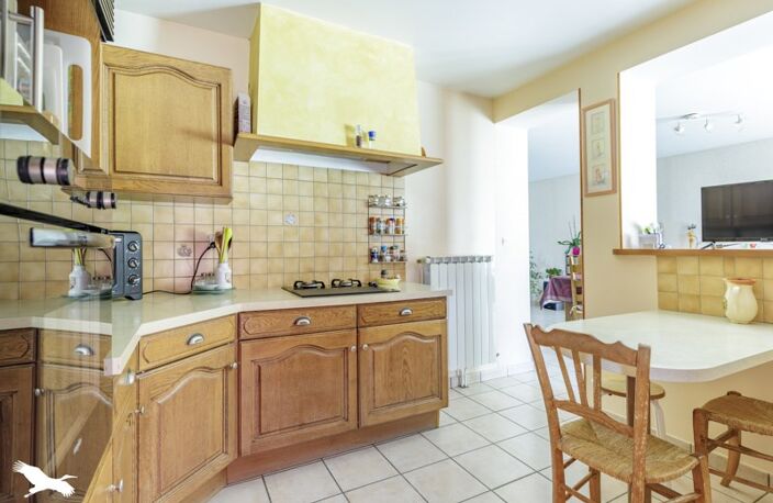 Maison en pierre de 7 pièces principales — photo 4