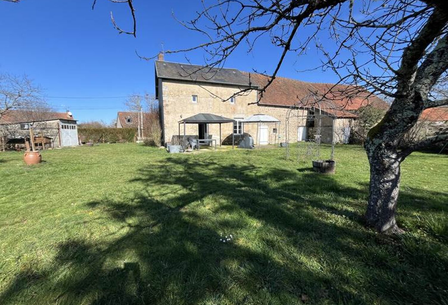 Ferme (tte) de 4 pièces principales — photo 1