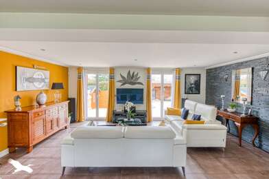 Maison 6 pièces 540070 €