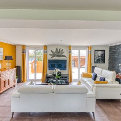 Maison 6 pièces 540070 €