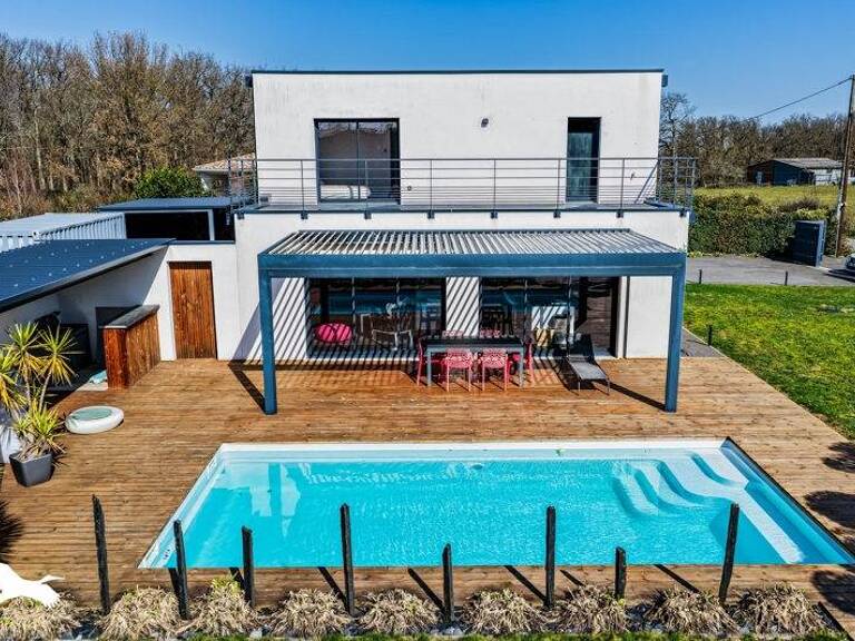 Contemporaine de 5 pièces principales — photo 1