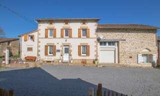 Maison 10 Pièces 200 m² à vendre à Thouron (87140)