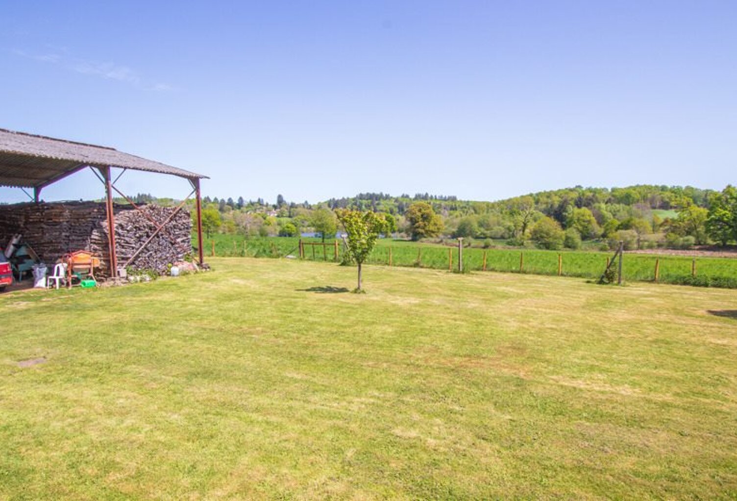 Maison en pierre de 10 pièces principales — photo 1