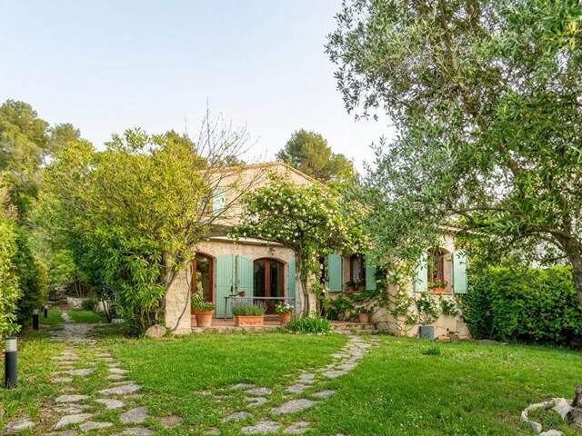Villa de 7 pièces principales — photo du bien