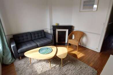 Appartement 3 pièces 990 €