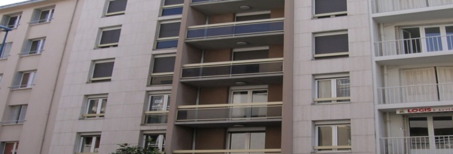 Garage   m² à louer à Clermont-Ferrand (63000)