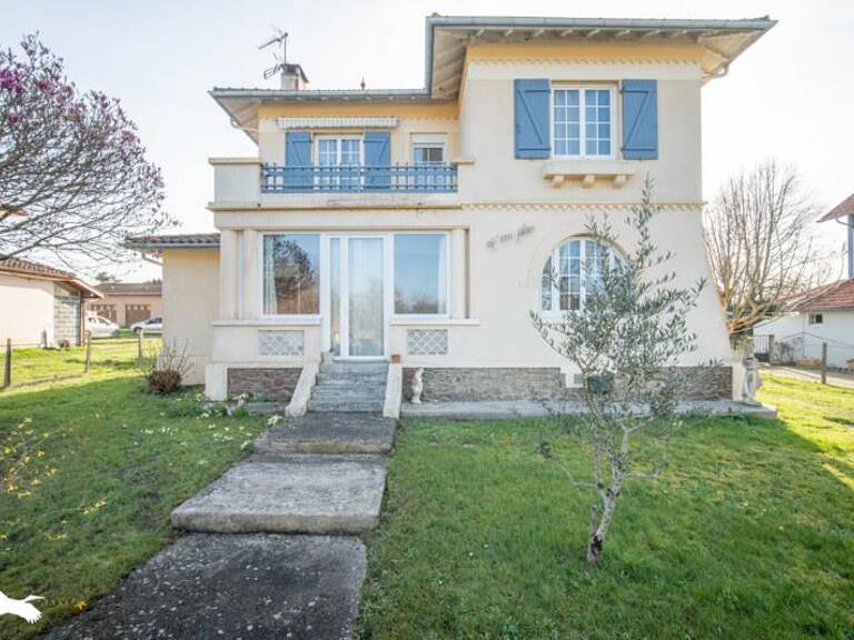 Maison de bourg de 5 pièces principales — photo 1