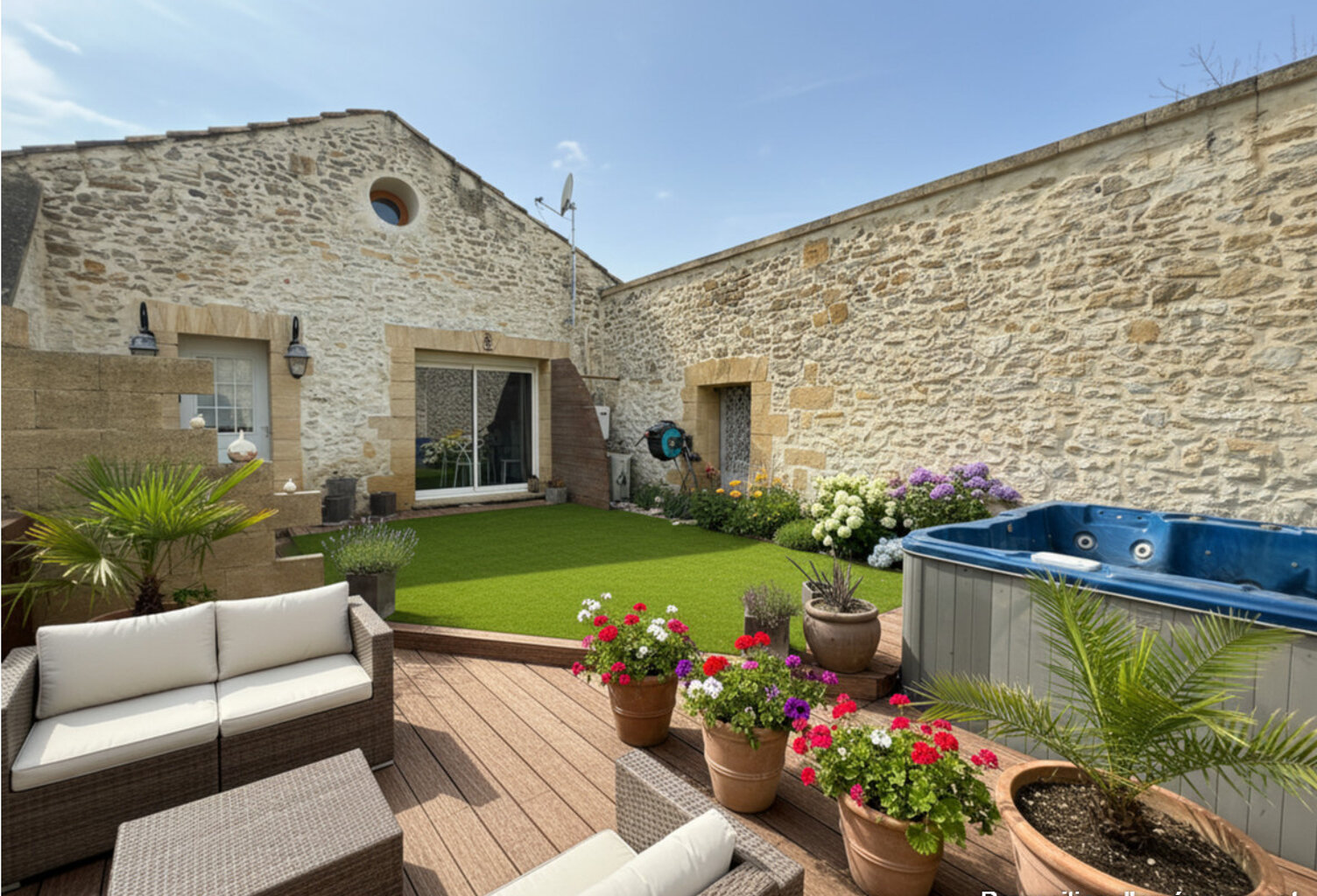 Maison authentique avec terrasse et cave d’exception! — photo 1
