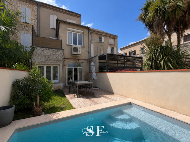 AGEN - QUARTIER DE LA PREFECTURE - BELLE MAISON DE VILLE AVEC PISCINE ET JARDIN — photo du bien