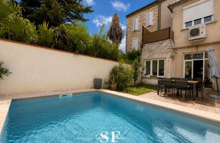 AGEN - QUARTIER DE LA PREFECTURE - BELLE MAISON DE VILLE AVEC PISCINE ET JARDIN — photo 2