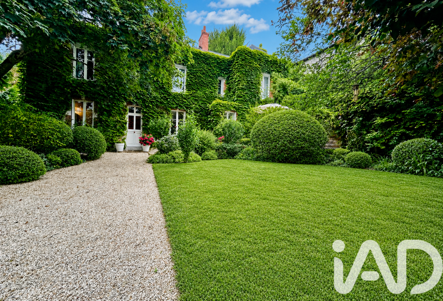 Vente Maison/villa 8 pièces — photo 1