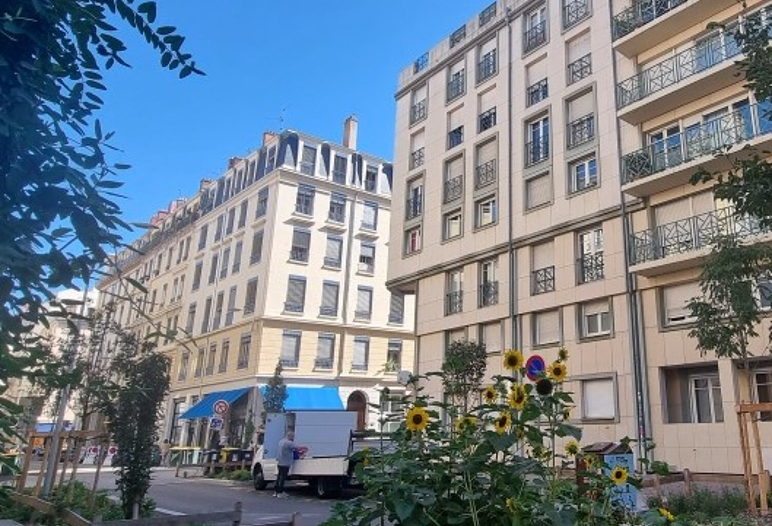 VENTE LYON 69007 - STUDIO MEUBLE 19M2  A PROXIMITE QUAIS DU RHONE ET UNIVERSITE — photo 1