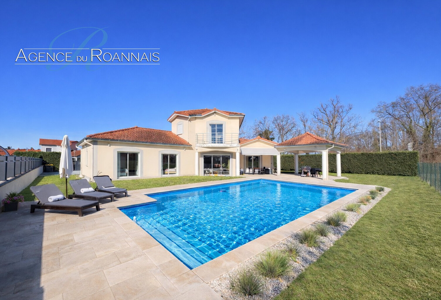 Aux portes de Roanne - Villa récente sur 1100m2 de terrain a — photo 1