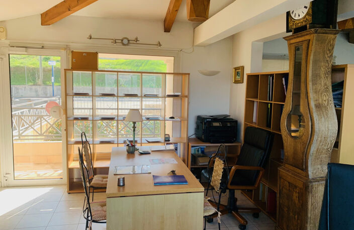 Bureaux à Louer / Bail commercial — photo 4