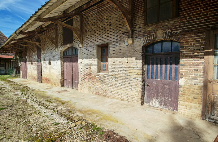 Corps de ferme de caractère   Fort potentiel   4 410 m2 — photo 3