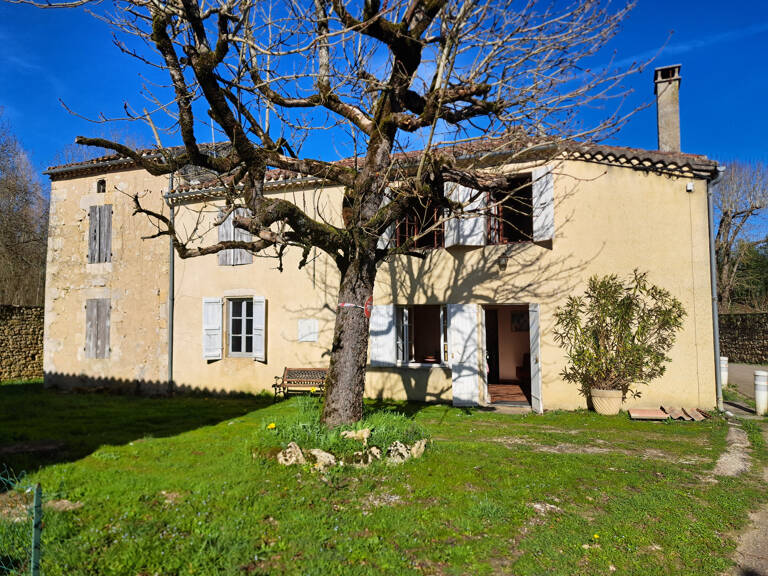 MAISON DE VILLAGE — photo 1