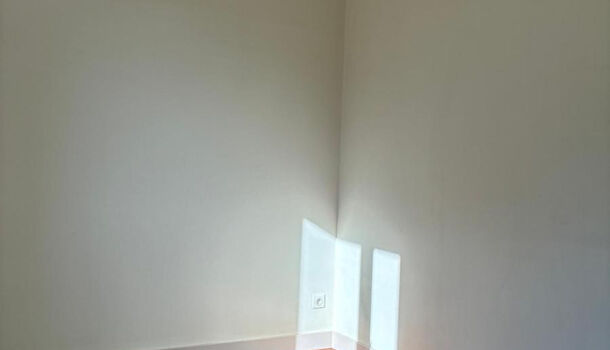 Appartement 3 pièces  à louer Bourg-lès-Valence 26500