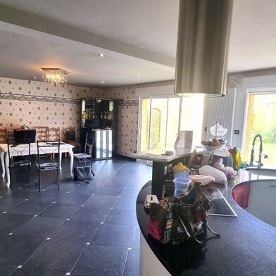 Maison 9 pièces 309000 €