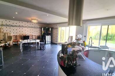 Maison 9 pièces 309000 €