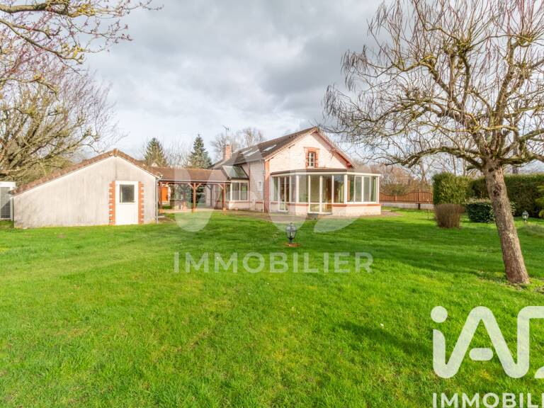 Vente Maison/villa 9 pièces — photo 1