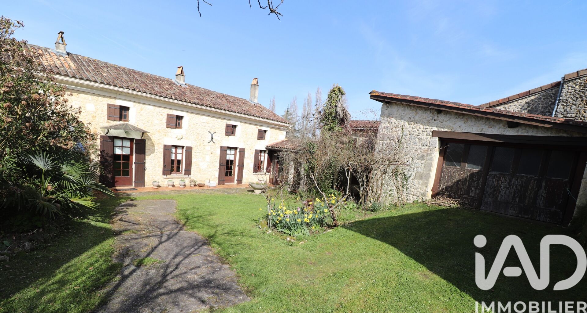 Montguyon - 137m² - 8p. - 4ch.