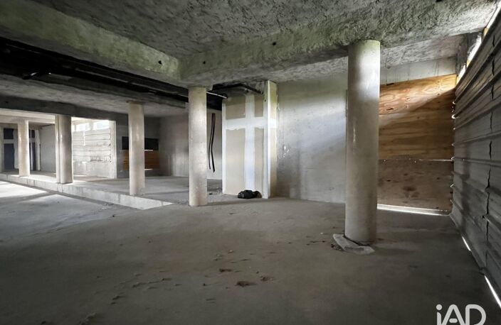 Location Local d'activités 968 m&sup2; — photo 4