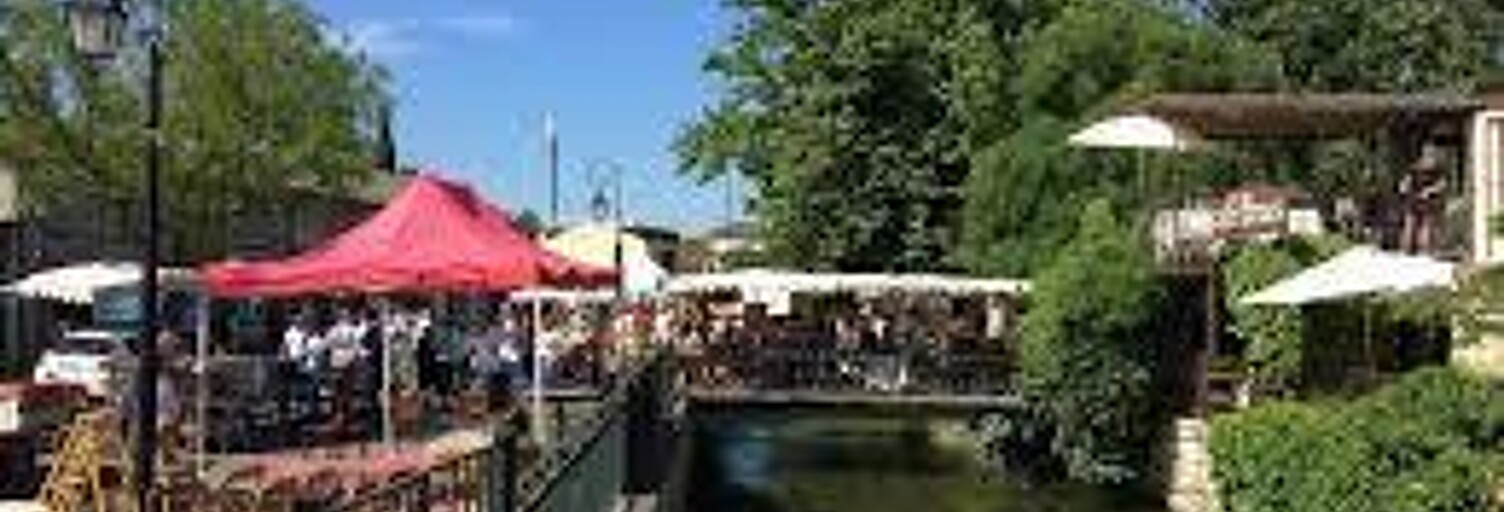 Commerce  135 m² à vendre à L'Isle-sur-la-Sorgue (84800)