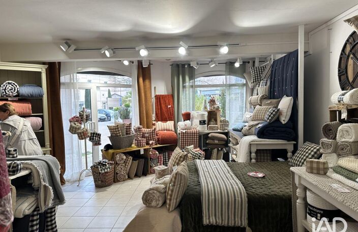 Vente Boutique/Local commercial 135 m&sup2; — photo 4