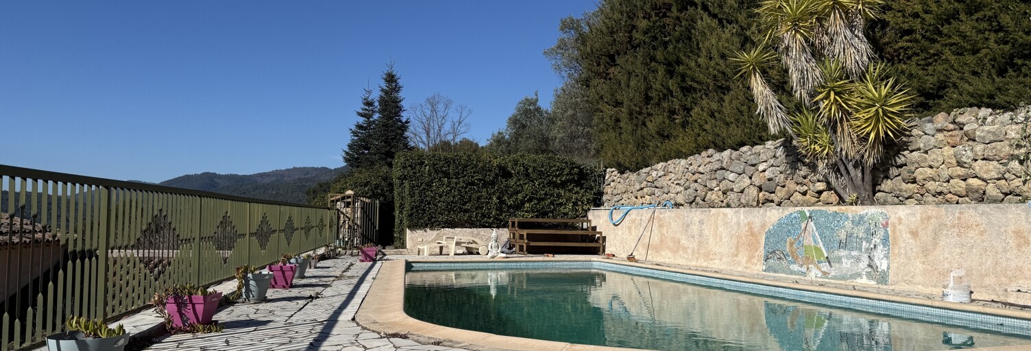 Maison 8 Pièces 324 m² à vendre à Claviers (83830)