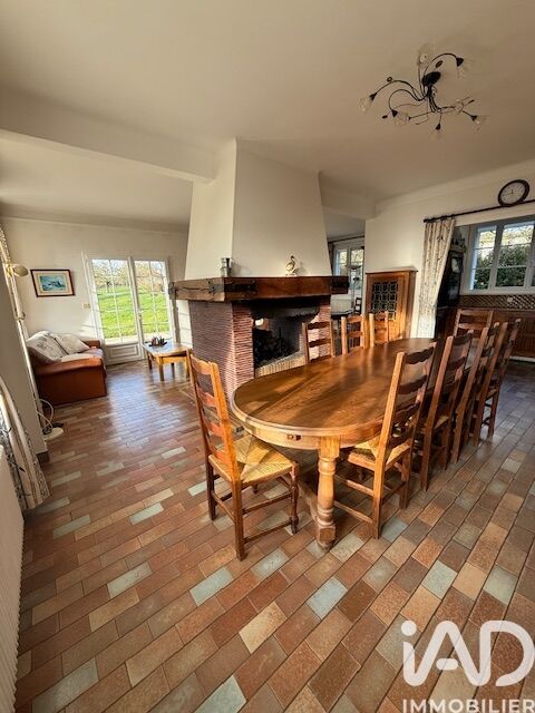 Saisseval - 191m² - 7p. - 5ch.