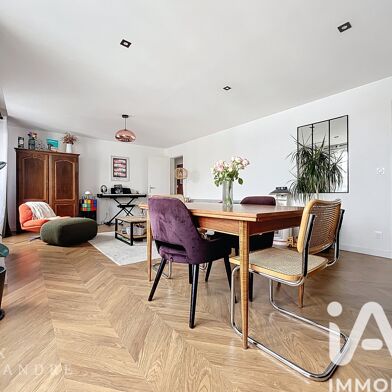 Appartement 4 pièces 293900 €