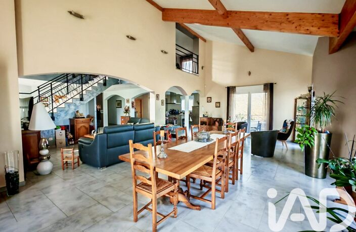 Vente Maison/villa 6 pièces — photo 2
