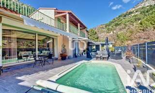 Maison 6 Pièces 141 m² à vendre à Castellar (06500)