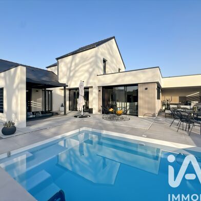 Maison 5 pièces 749000 €