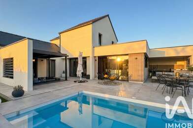 Maison 5 pièces 749000 €