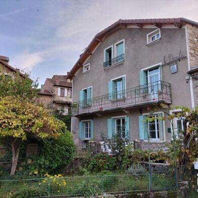 Maison 11 pièces 160000 €