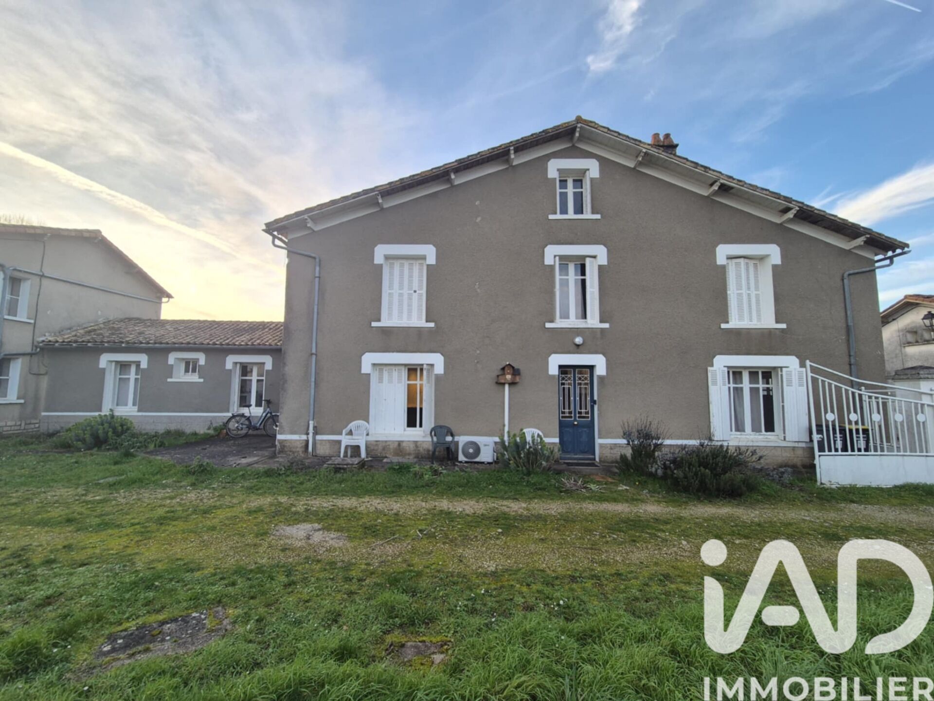 St-Sauvant - 174m² - 5p. - 4ch.