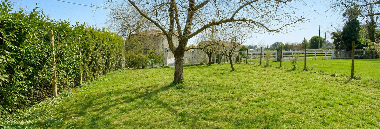 Terrain  501 m² à vendre à Saint-Germain-du-Puch (33750)