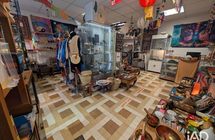 Vente Boutique/Local commercial 45 m&sup2; — photo 3