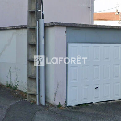 Garage  17000 €
