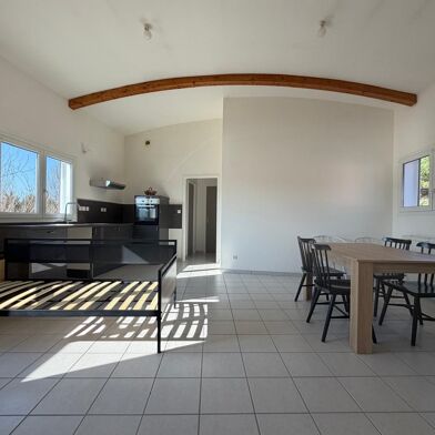 Appartement 3 pièces 180000 €